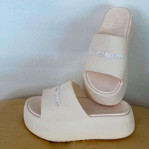 BEBE Plushy Bone Ivory bebe Logo Strap Ivory High Platform Sandals Flip-on 6/7 - Picture 4 of 7